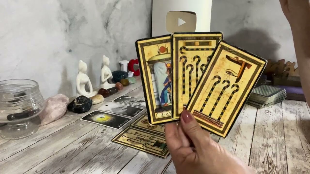 ♋️Câncer//Abra bem os olhos.