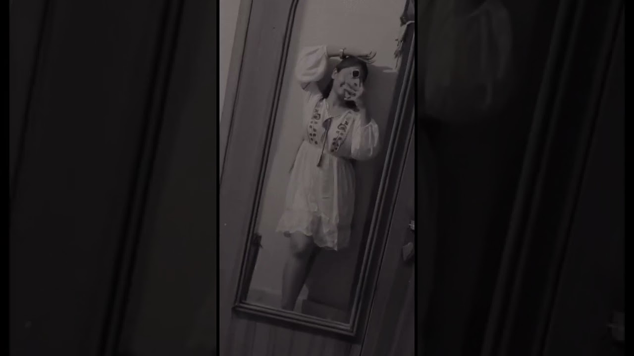 Mirror Selfie Poses in Frock #shorts #pose #poses #mirror #mirrorselfie #hidden #frock #photography
