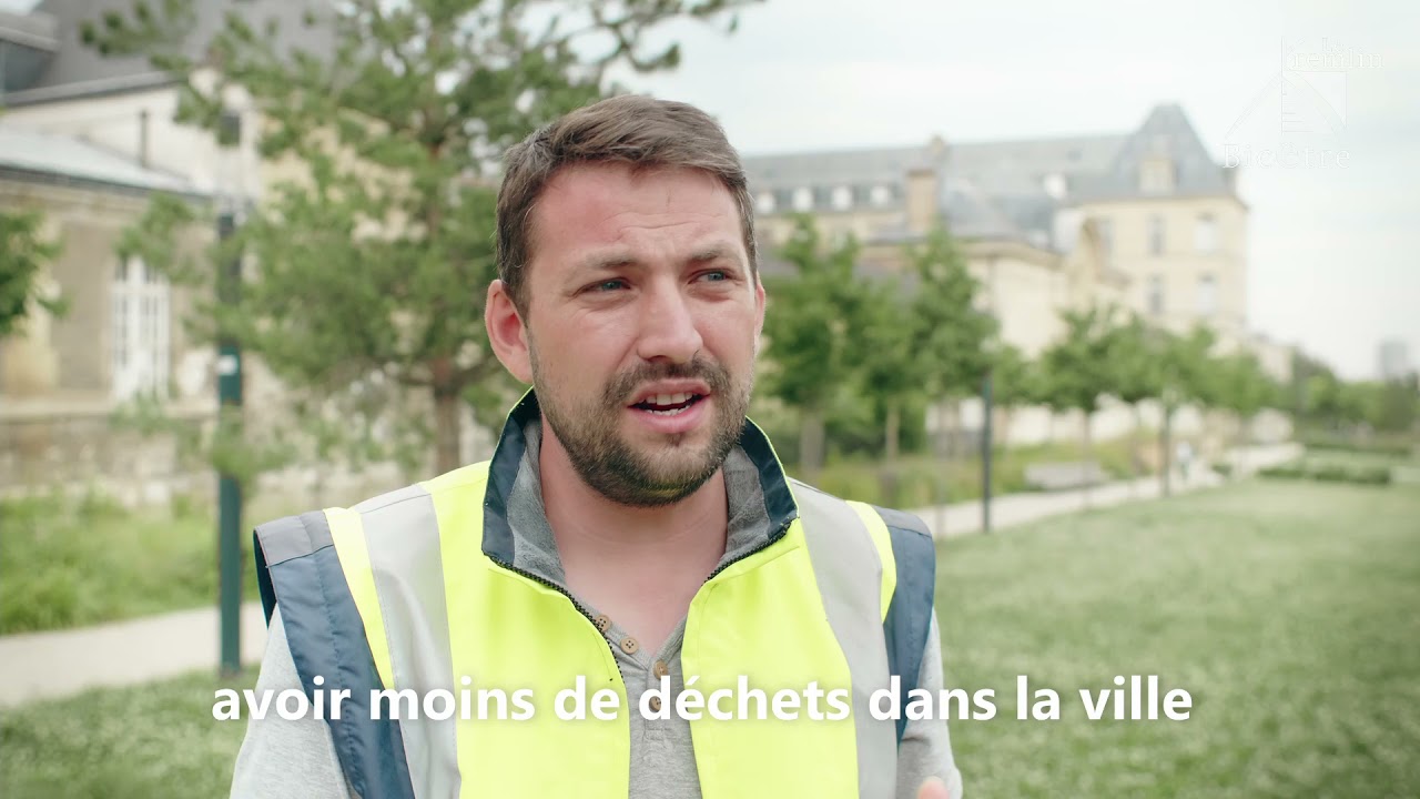 #AVotreService