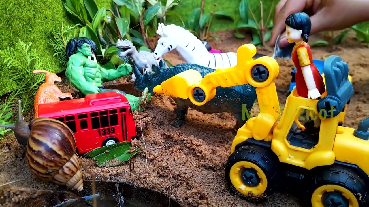 Hulk Rescue Mission! Action Cars to the Rescue