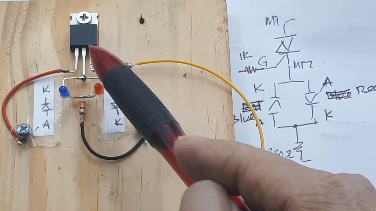 Test TRIAC BT138 cara menguji triac┃Cara kerja Triac┃Simulasi triacs