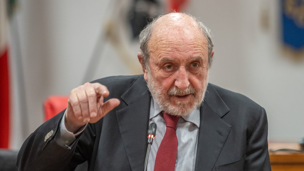 Galimberti a Nuoro per il premio Deledda: 