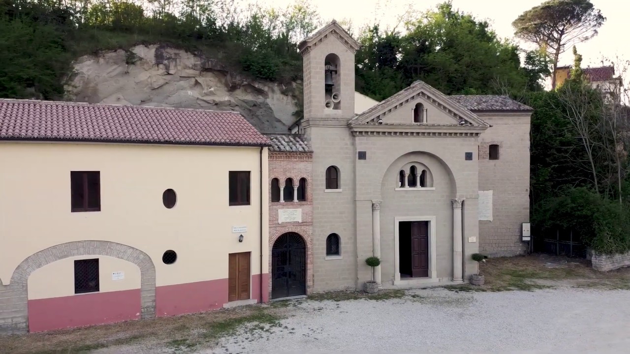 Maria Santissima Annunziata - Prata di Principato Ultra (AV) #touringclubitaliano #passioneitalia