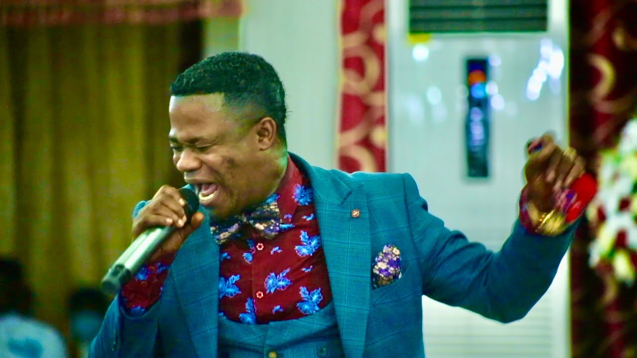 The Moment Isaiah Kwadwo Ampong Mounted The Stage