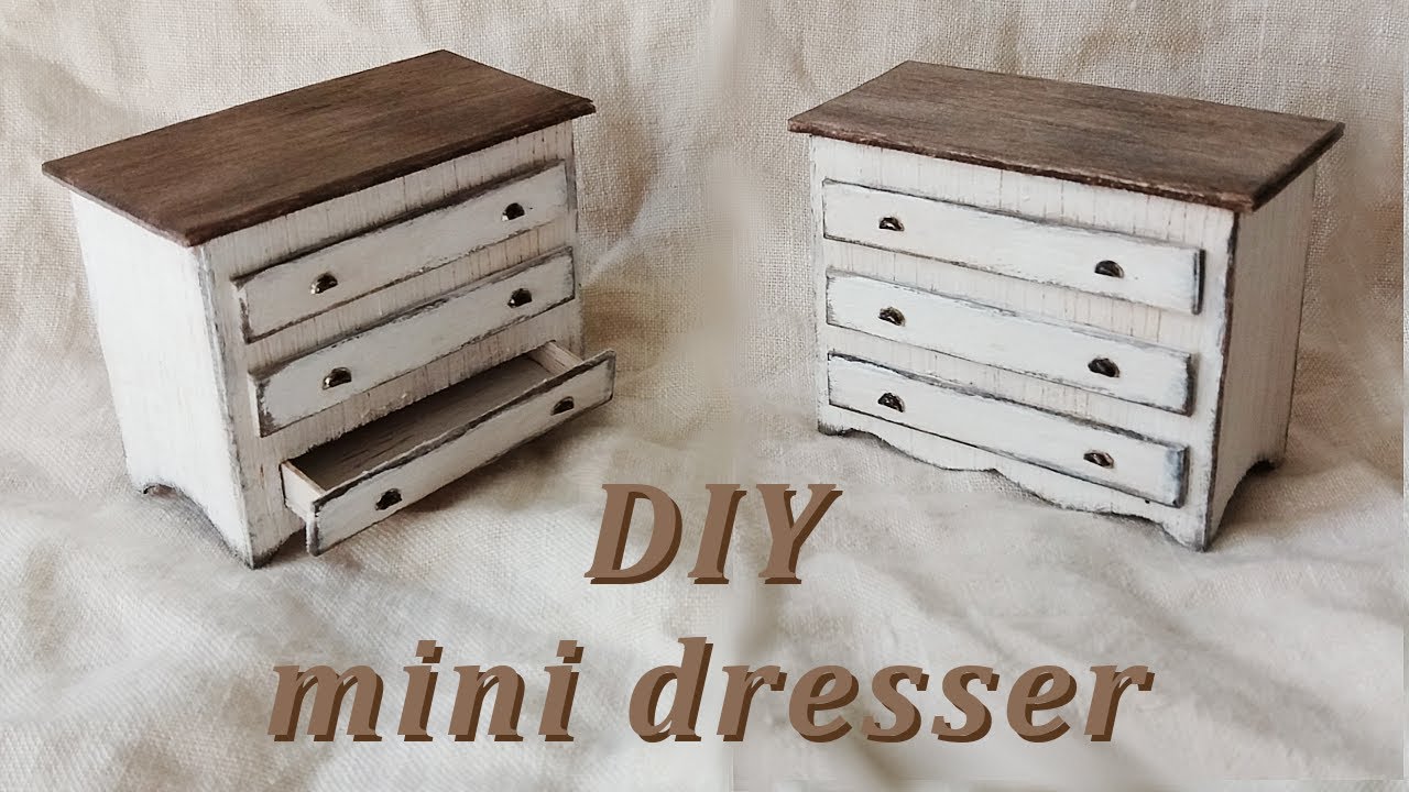 Miniature vintage shabby chic dresser tutorial | Vestidor para las muñecas | DIY Dollhouse Furniture