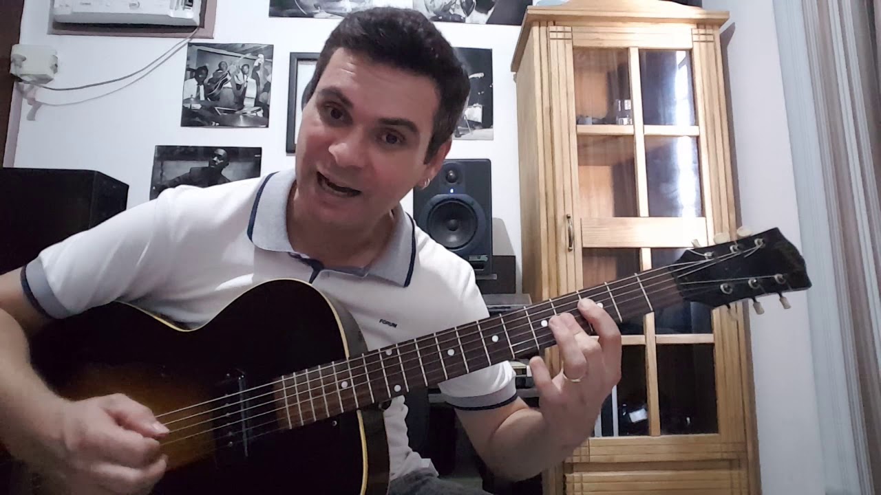 Blues Menor - Conectando Acordes Melodicamente.