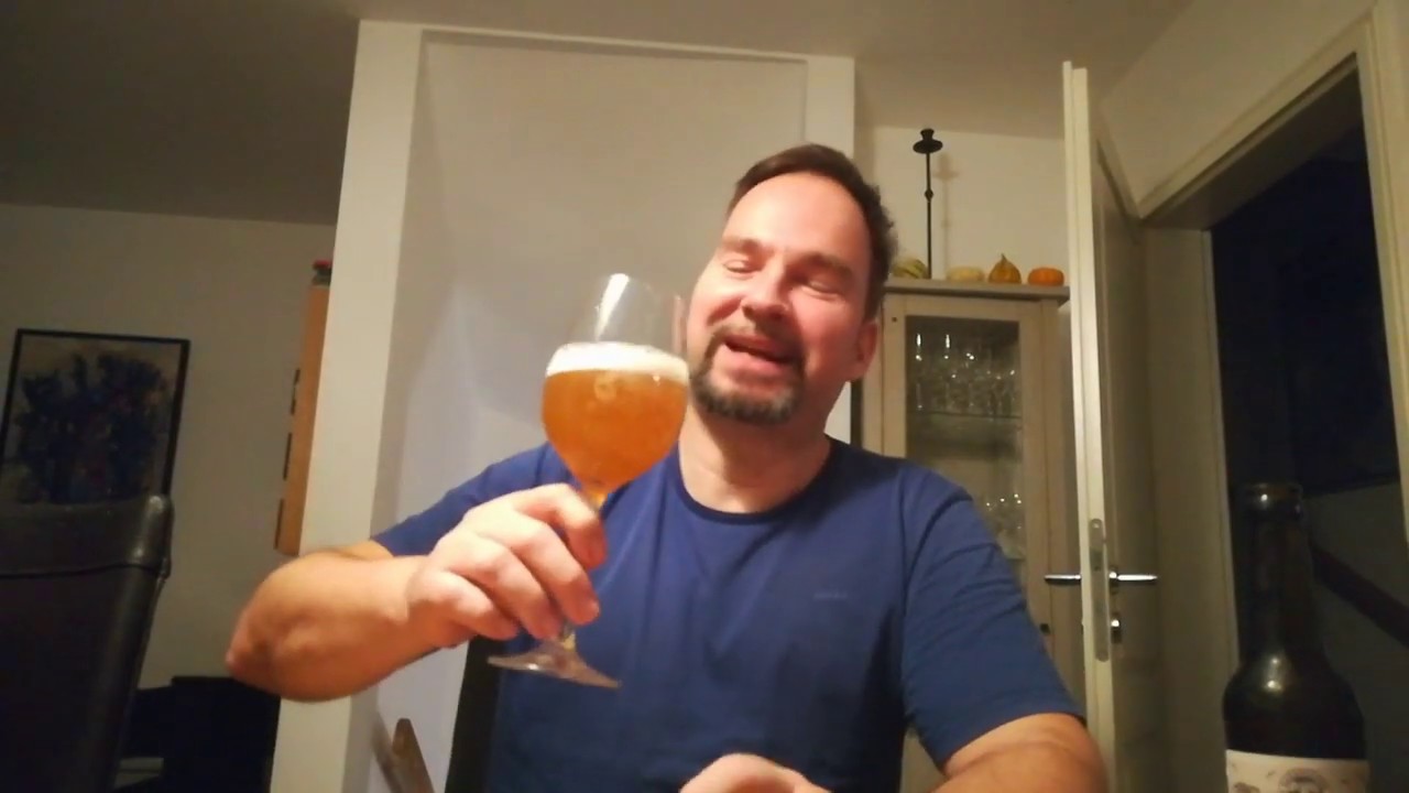 Harry trinkt feine Biere 1
