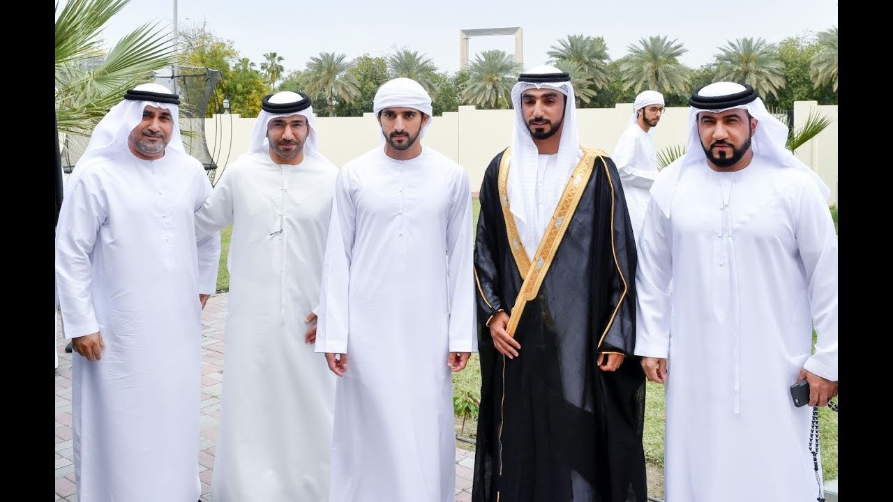 حمدان بن محمد يحضر أفراح المزروعي والمهيري بدبي