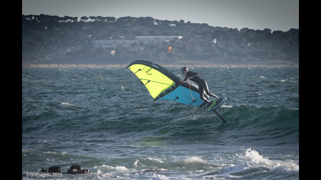 Wingfoil à l'Almanarre