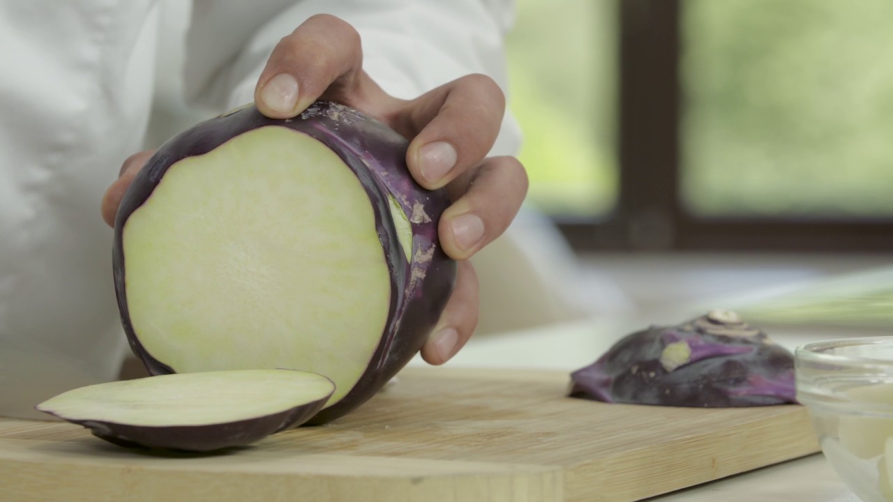 Kohlrabi an Gelee vom Kaviar
