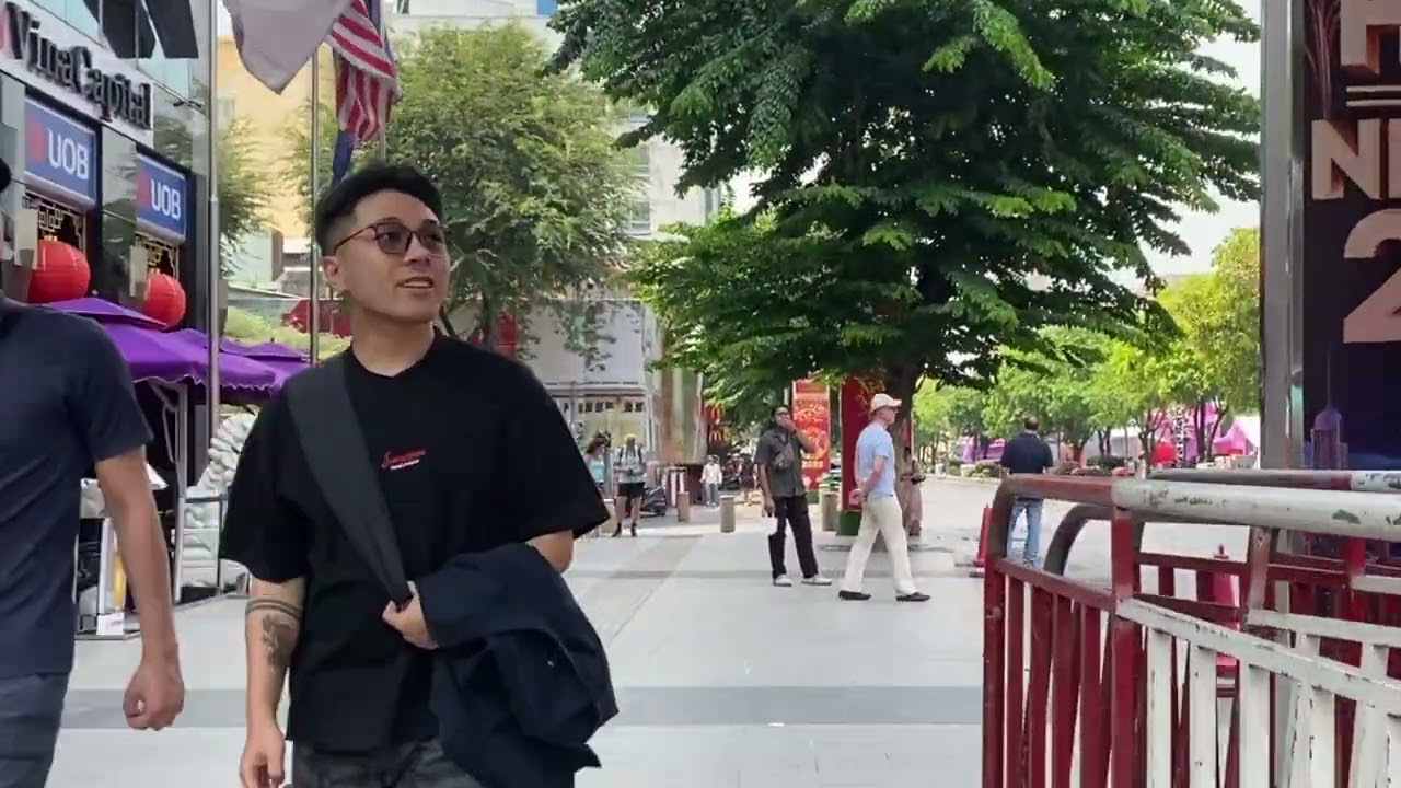 Places: Saigon Sky Deck  - Opera House