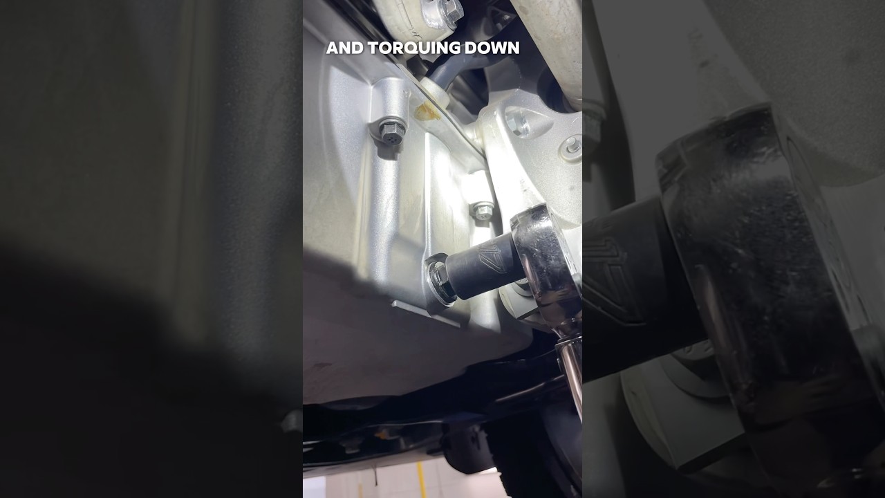 How Tight Oil Drain Plug? #oilchange #car #diy