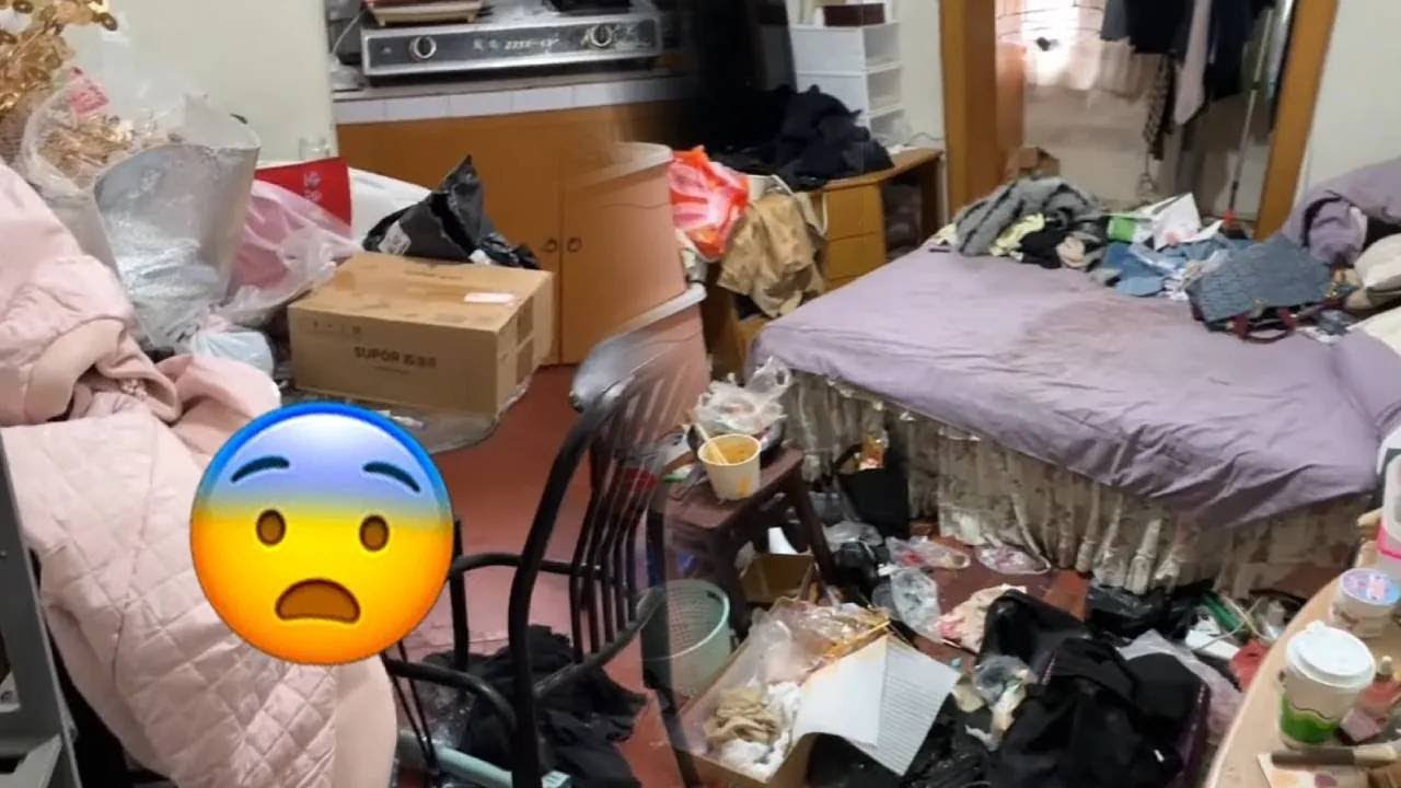 😥I don't want to get married and I live with a dozen cats.