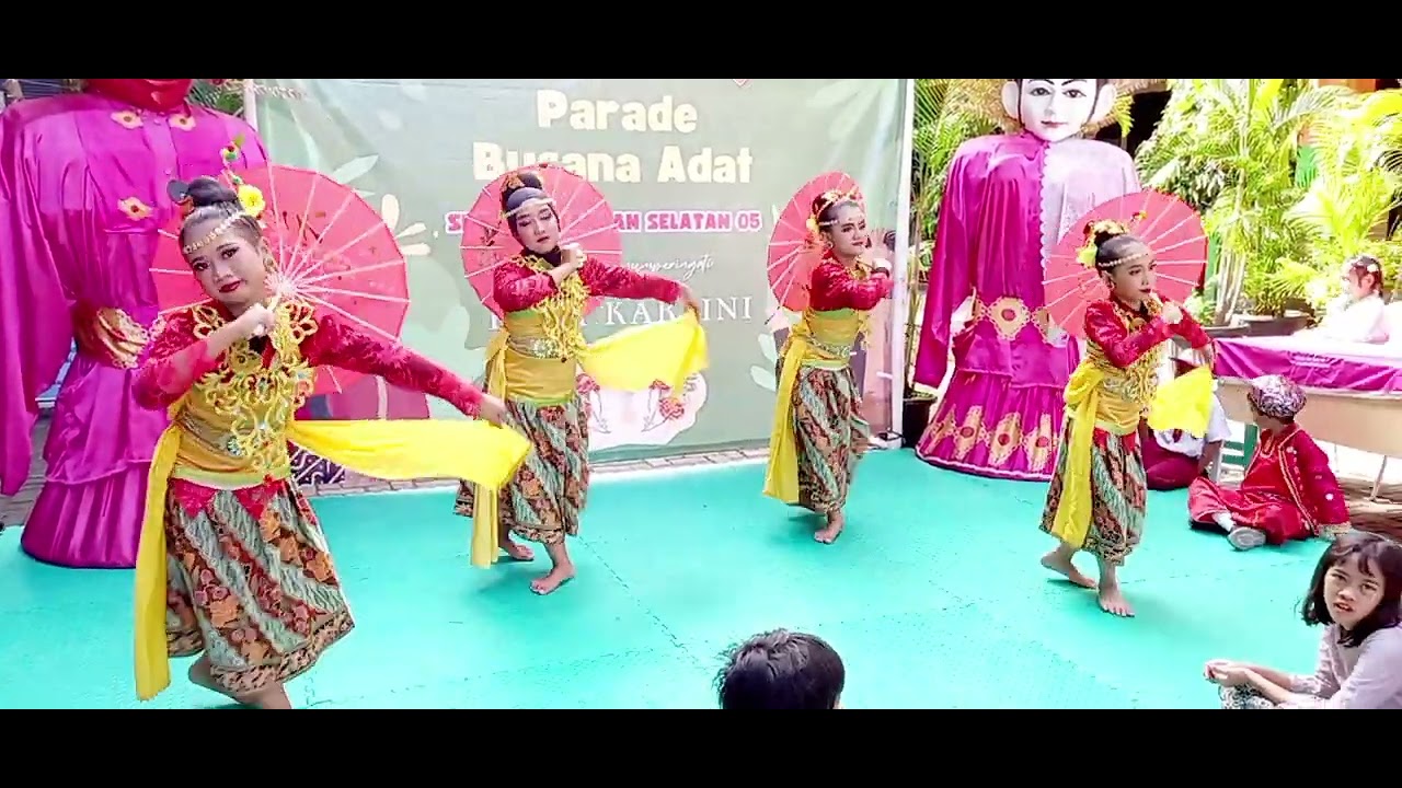 Tari Payung Geulis, Parade Busana Daerah PASELA
