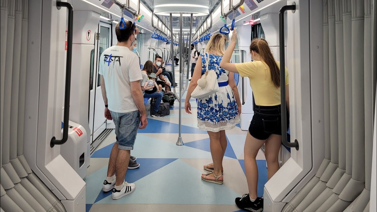 Dubai new metro train, Gold class cabin riding in green line from etisalat to creek full video