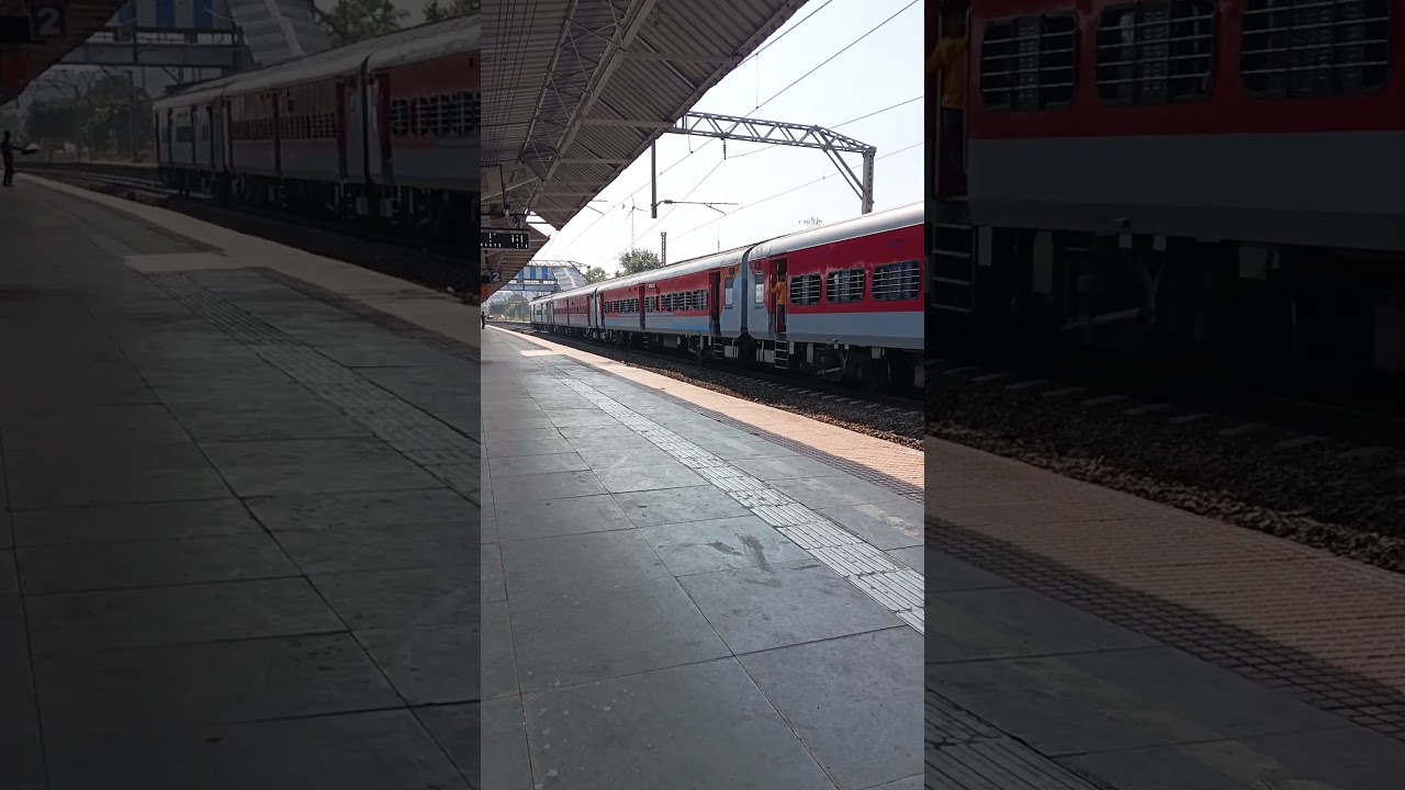 12617/ Mangala Lakshadweep Express Skipping Umbermali Station.#indianrailways