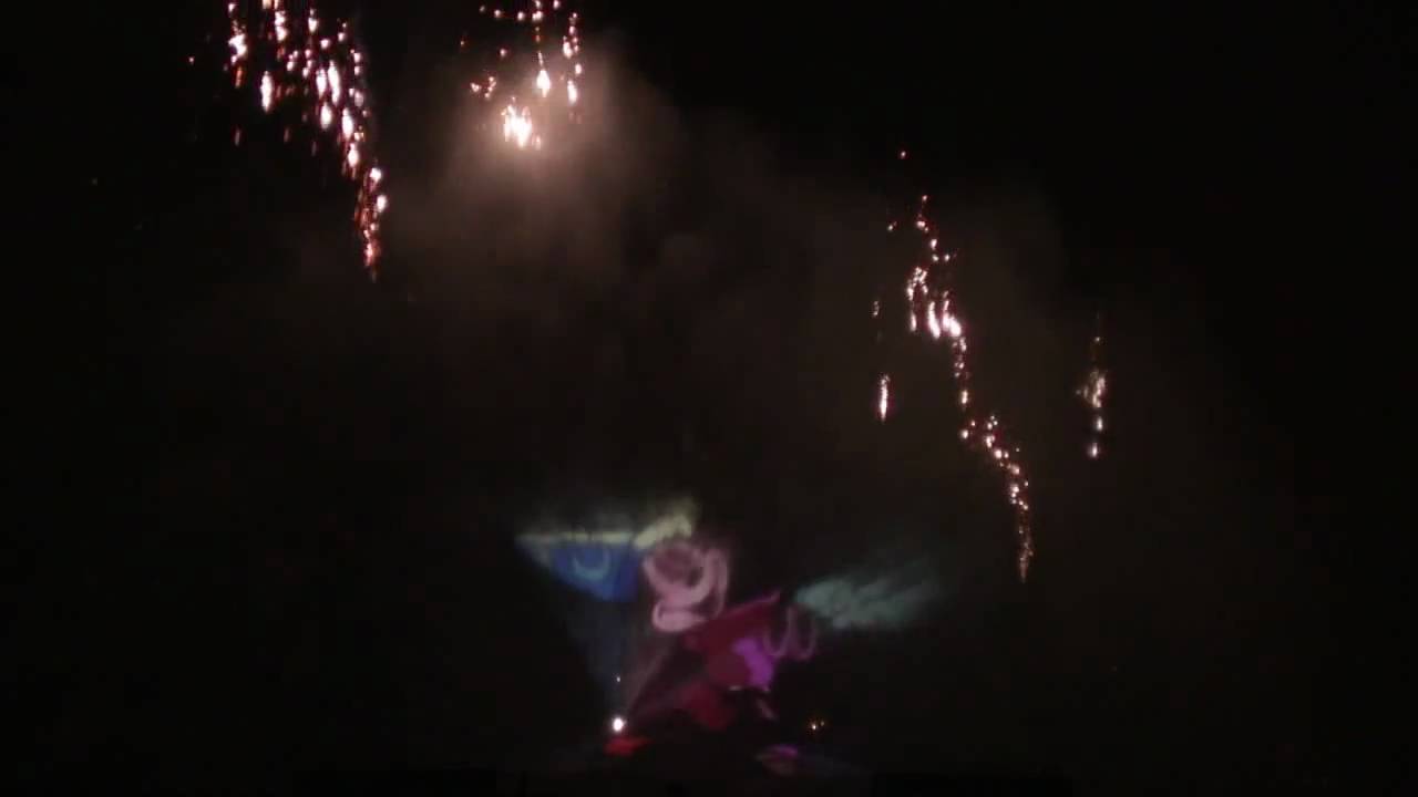 [HD] Fantasmic! Disneyland 2005-12-30 #1 of 3