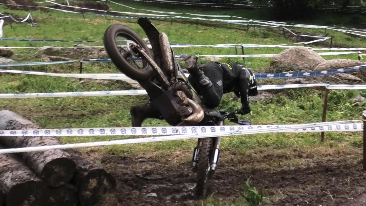 ENDURO SANTIAGO DE COMPOSTELA 2024 | BIG FAILS & SLIPPERY RACE 💥