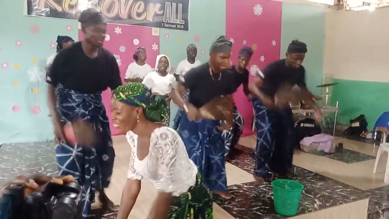 Jukun cultural dancers.