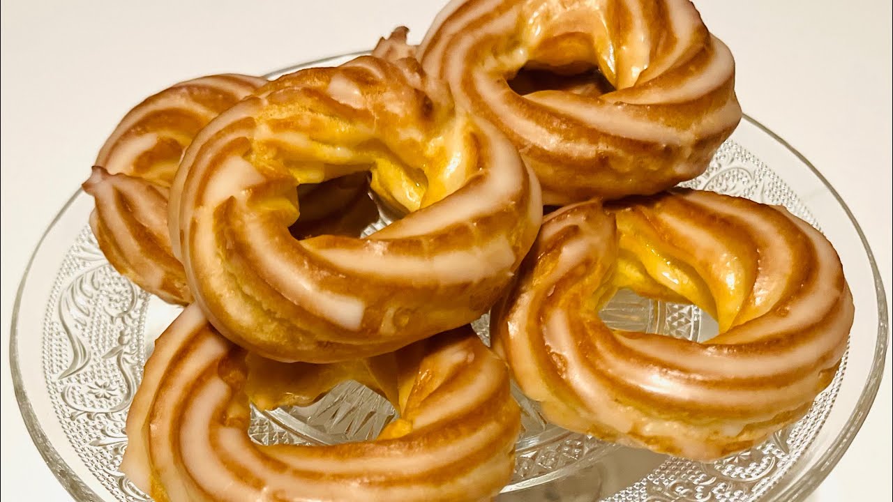 Die sind so leicht zu Backen. Spritzkuchen aus dem Ofen.