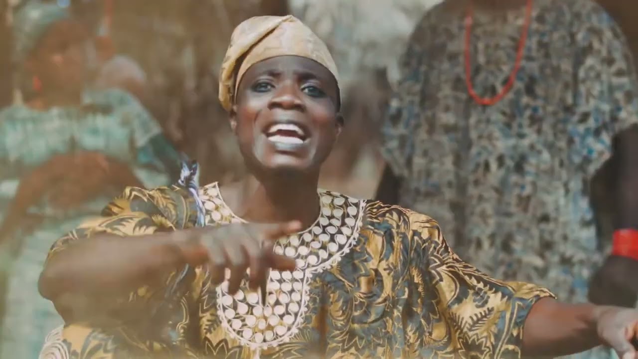 The triller of “ARONI O WALE” is out now🥰...the full video is coming out to rule your screen soon😜