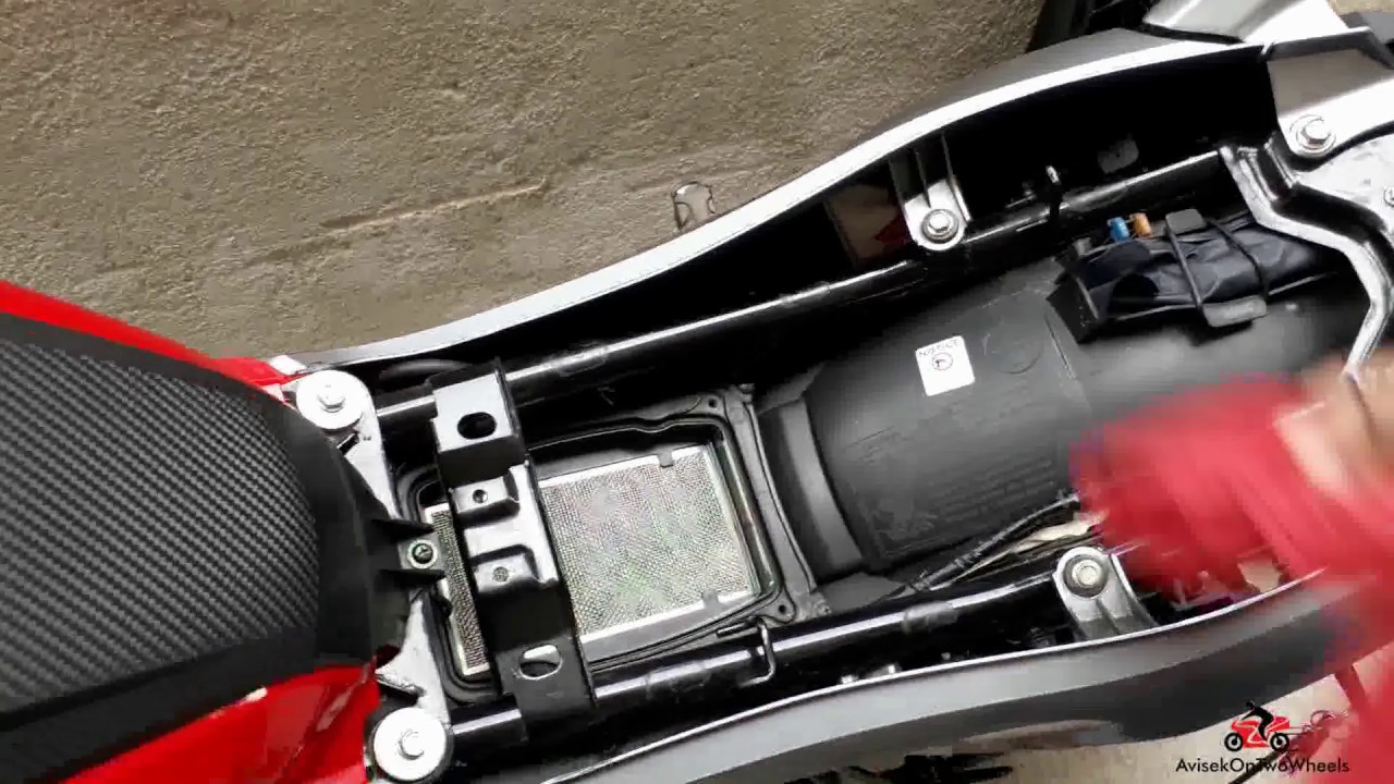 Honda CB Hornet 160R Air Filter Change