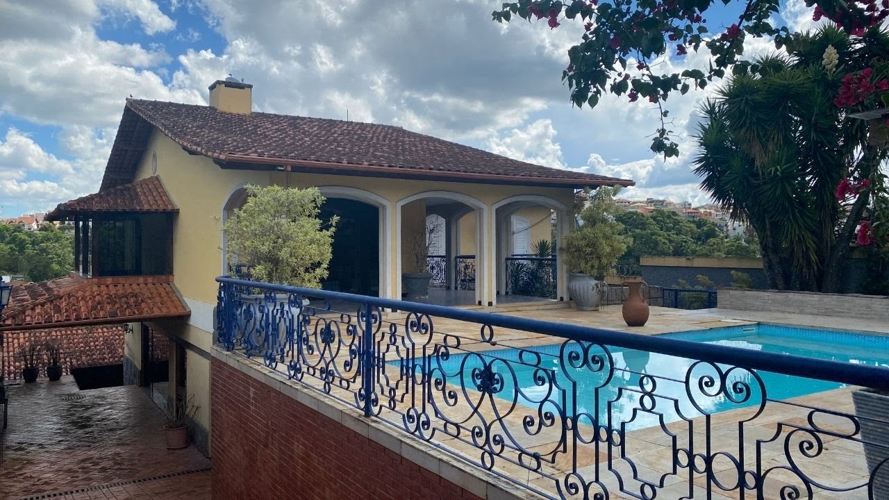 Casa 5 quartos no condomínio Parque Imperial em Juiz de Fora/MG
