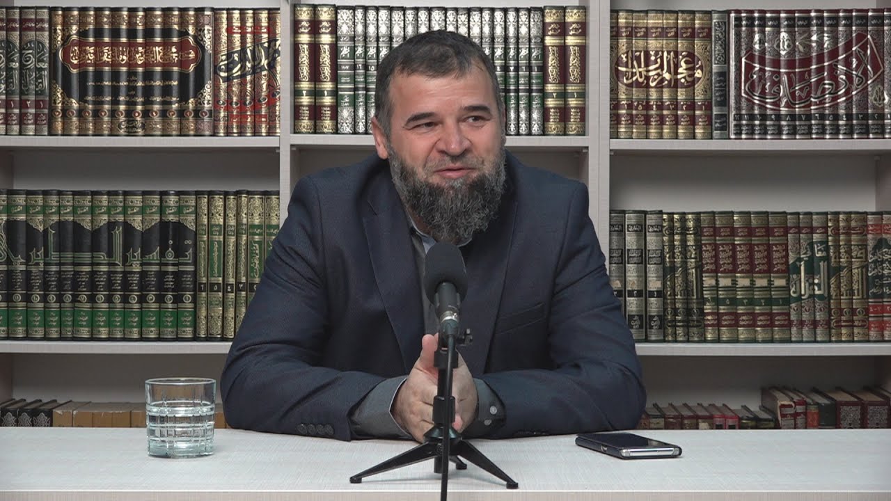 PLEMENITI PISARI - dr. Hakija Kanurić