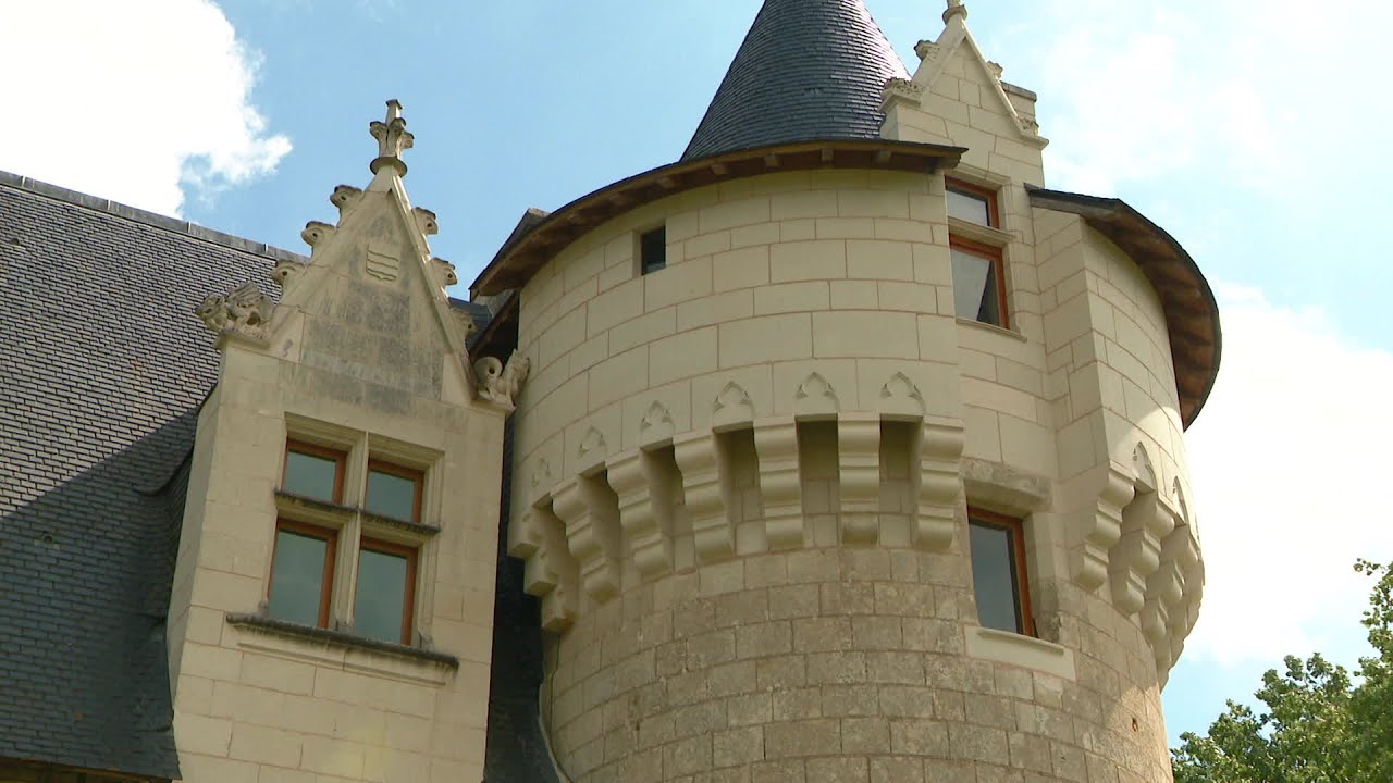 Un jour un village :  Trois Moutiers dans la Vienne