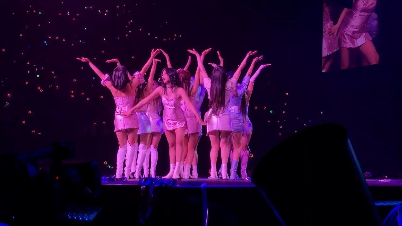 220216 TWICE 4th World Tour III in LA The Forum - 