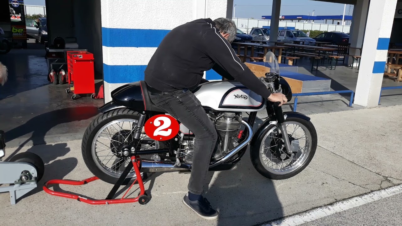 Norton Manx 500 - Cold Start, Warm Up & Sonic Blast Of Megaphone - Euroring, Hungary - 10.03.2021