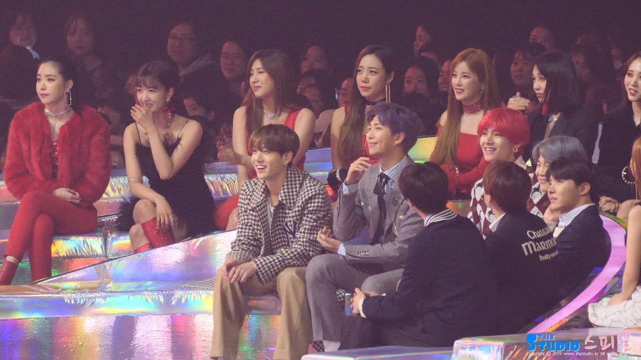 181201 인기상 방탄소년단 BTS 수상 에이핑크 Apink 리액션 Reaction 직캠 by Spinel