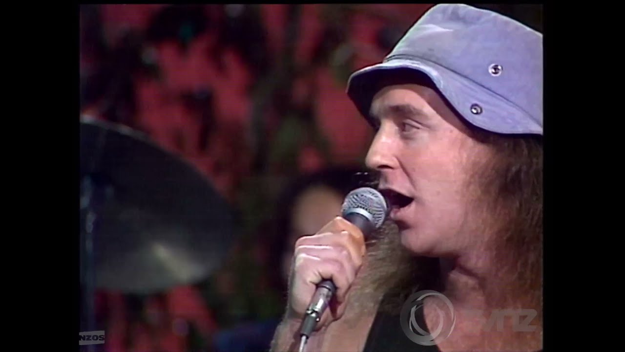 NZ On Screen: A Bit of a Dagg (Fred Dagg Live) - Fred Dagg's Elvis tribute