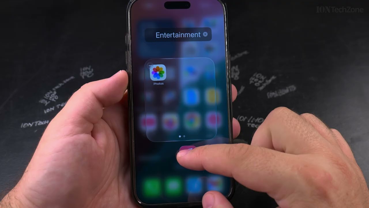 Как перемещать иконки приложений в папки и на другие страницы iPhone