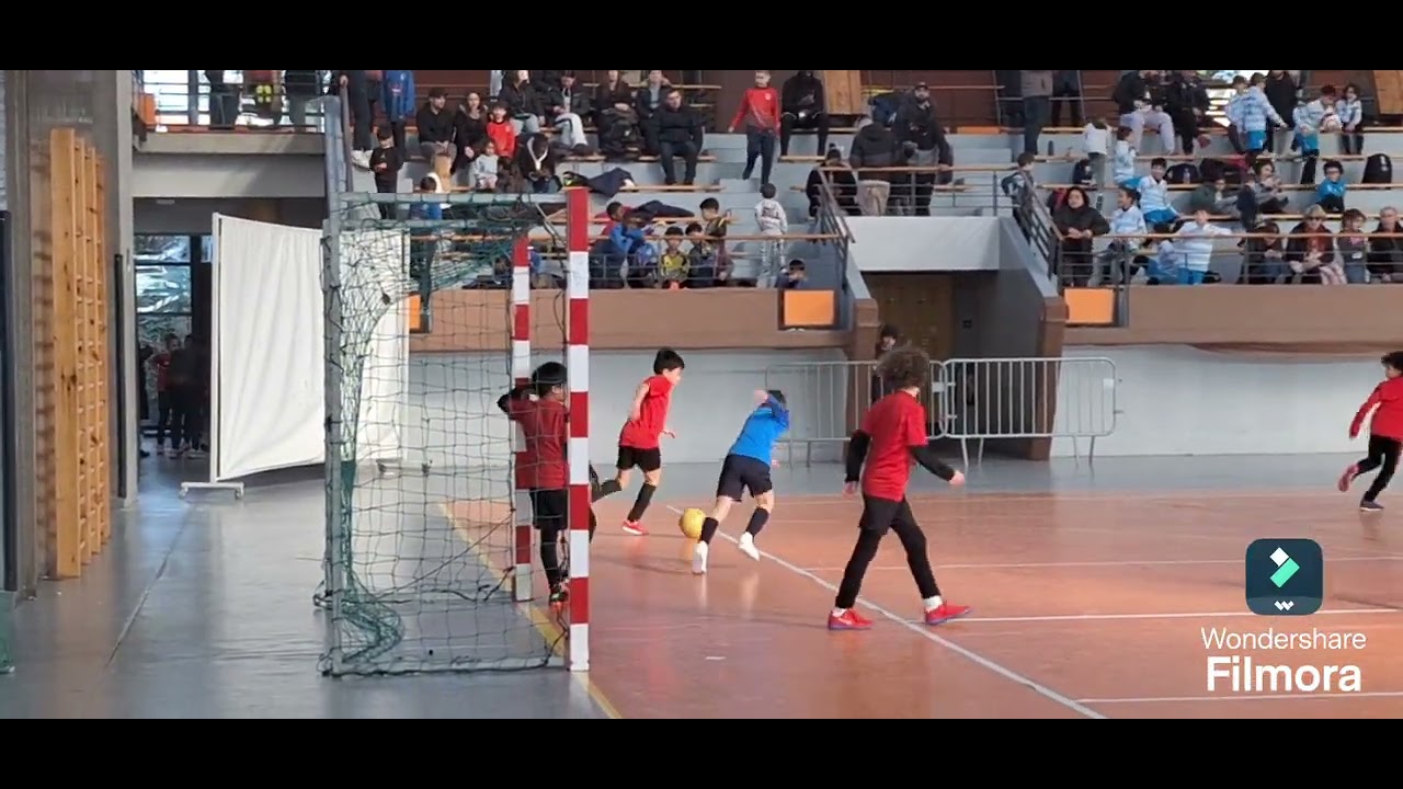 u11:  AS ERMONT x  USA CLICHY × C. LUZARCHES . Quarts et Demi Finale.  tournoi  futsal .. 16/02/2025