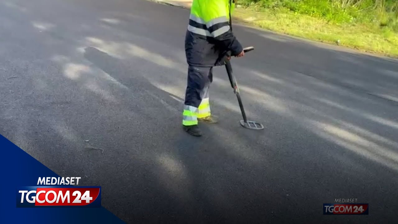 Agrigento capitale della Cultura, metal detector in azione per trovare i tombini 