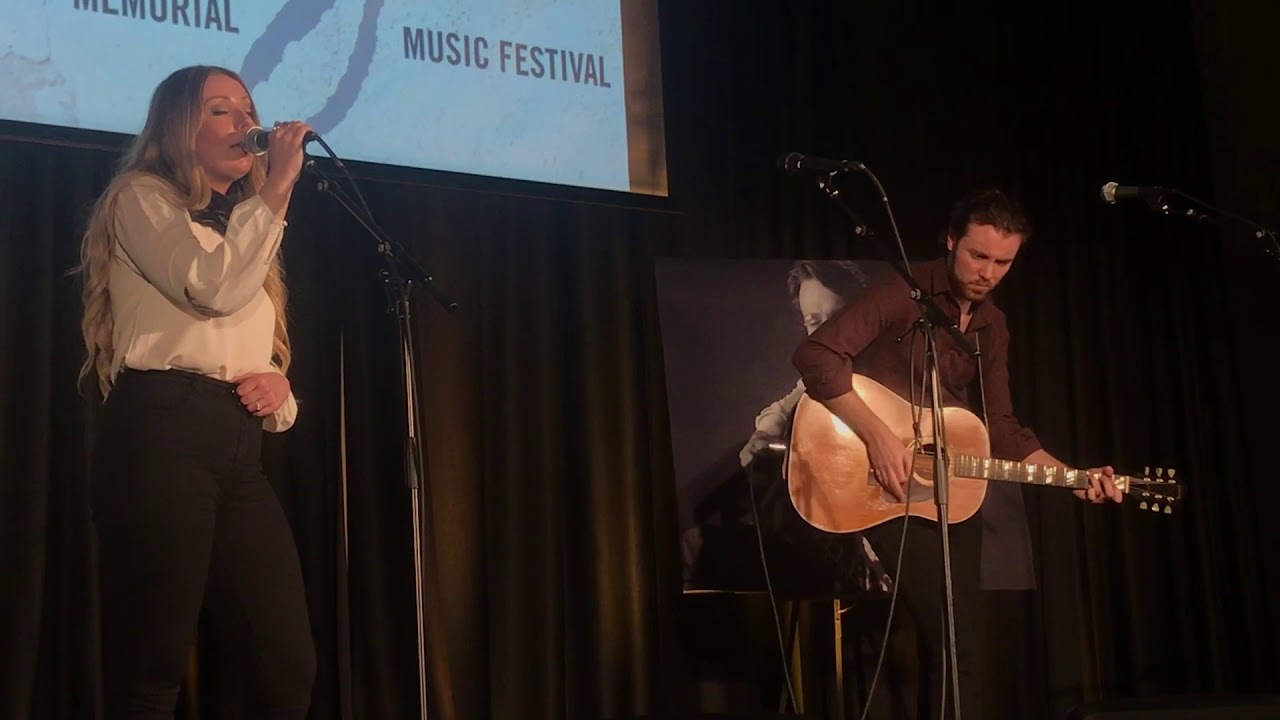 Wyatt & Holly (Pitney), McCubbin “THE MOON SONG”, Rockford Rescue Mission, Illinois, Nov. 1st 2019