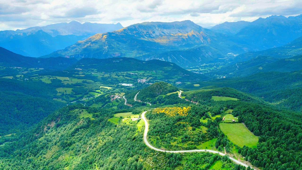 Pyrenees Scenic Drive from Andorra to Benasque