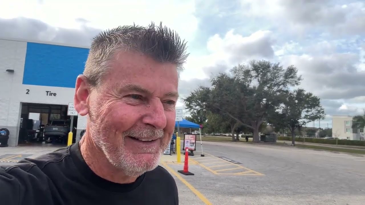 Я поменял масло и сделал перестановку шин в Walmart. Вот что произошло и сколько это стоило.