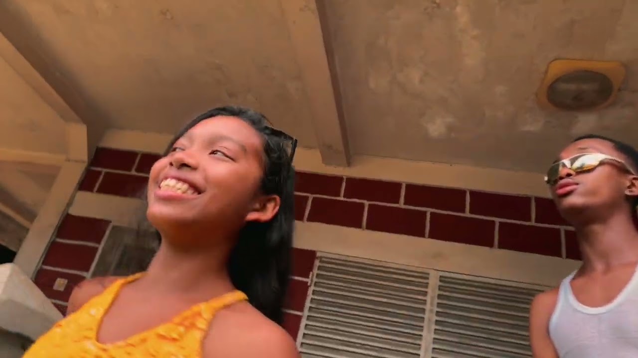 Nouveauté gasy 2025 BAY RJ _MIMI (CLIP OFFICIEL)