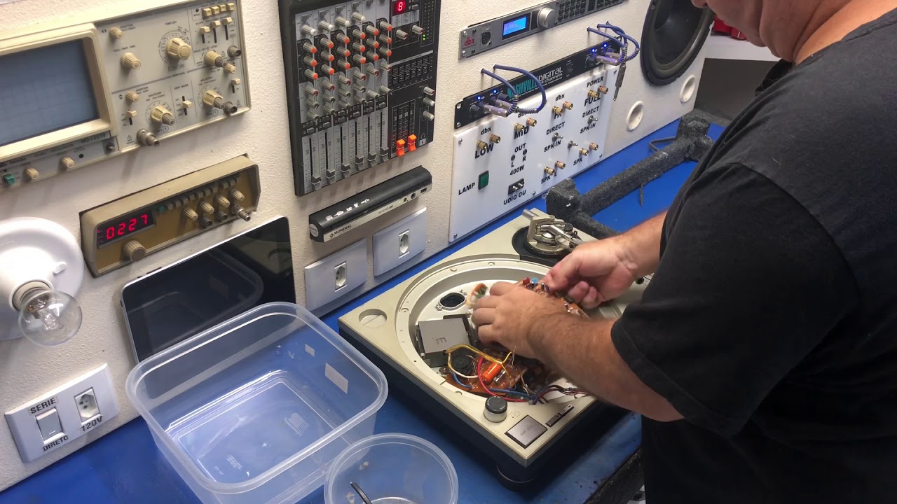 Desmontando Technics MK2 em 7 minutos