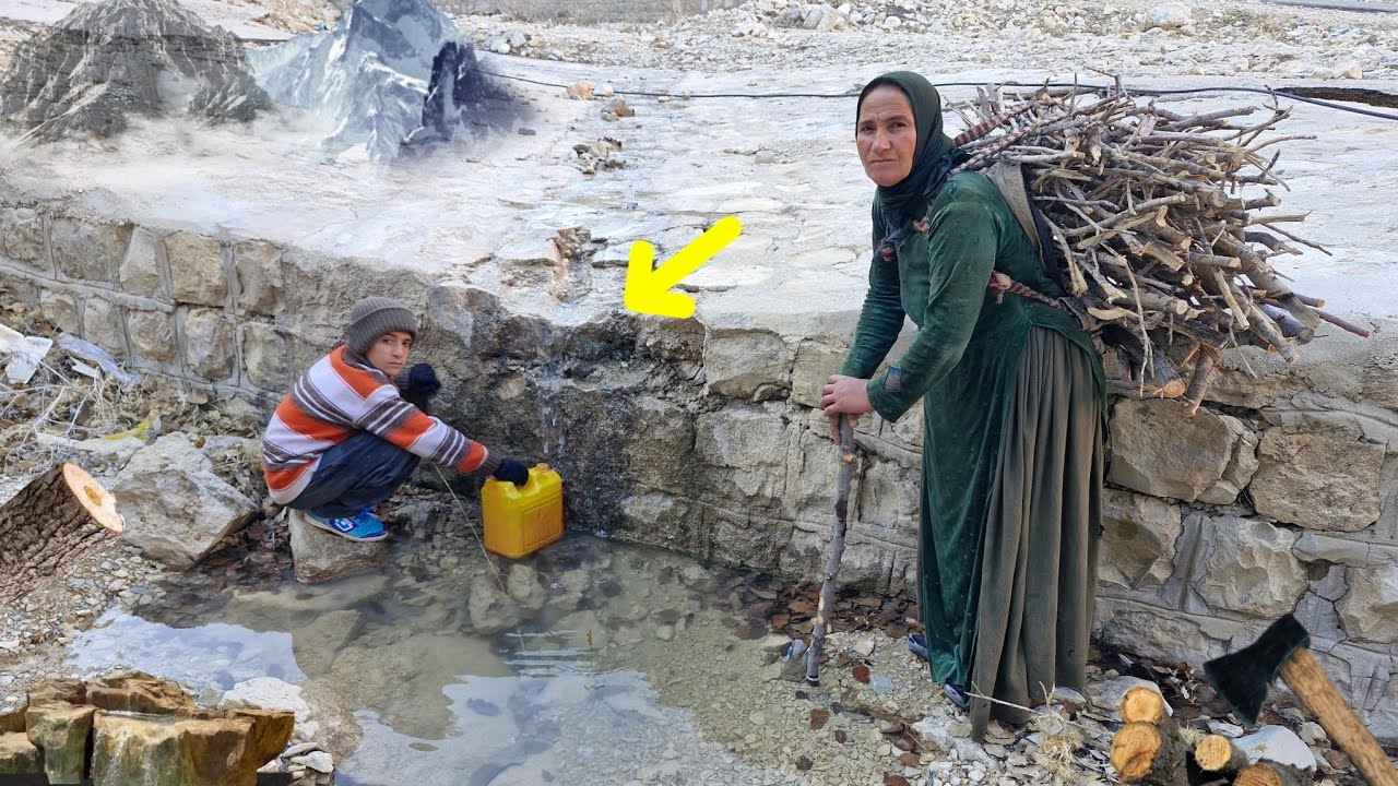 Homeless life in the mountains ⛰️ | A challenging day collecting firewood and water🪵🔥