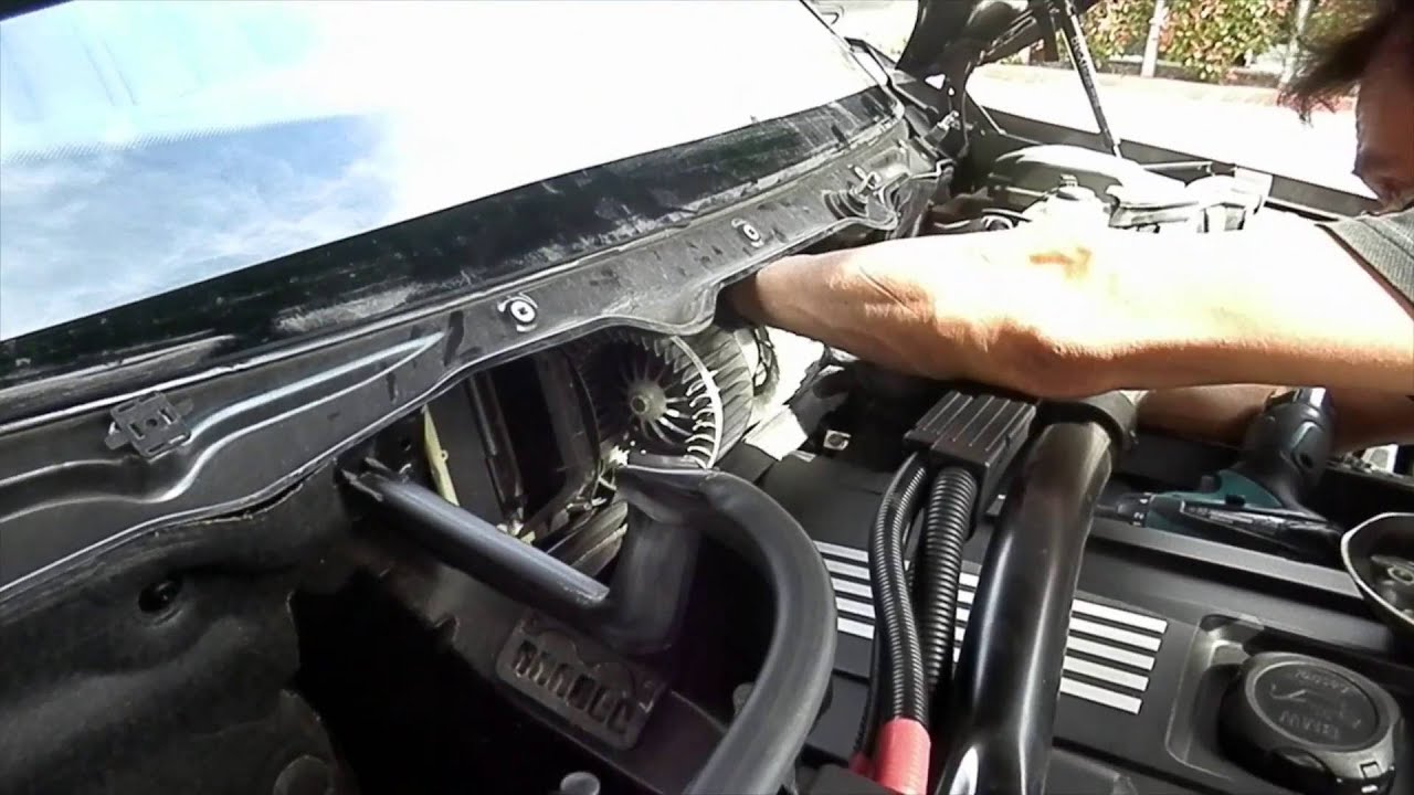 BMW X3 HVAC blower fan removal 2008 E83