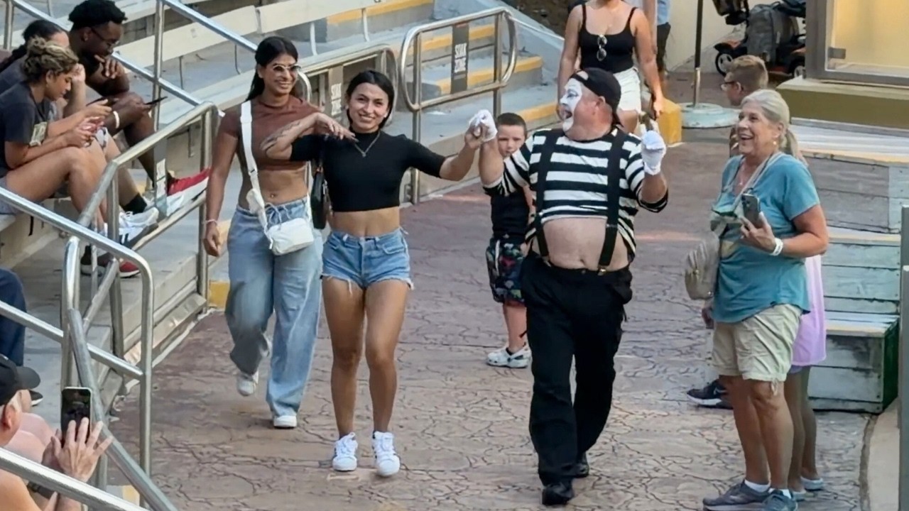 Tom the Mime picked his dance partner 😂