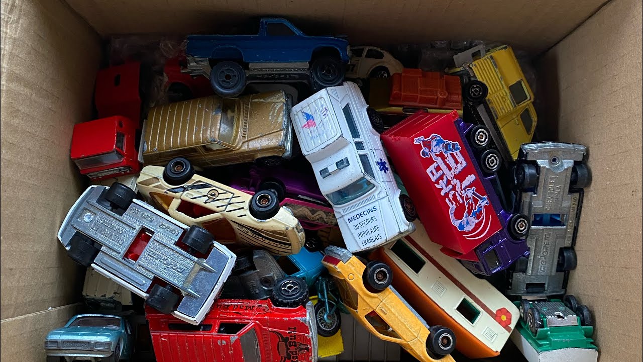 Retour de brocante : un carton de matchbox / majorette pour 8 euros !