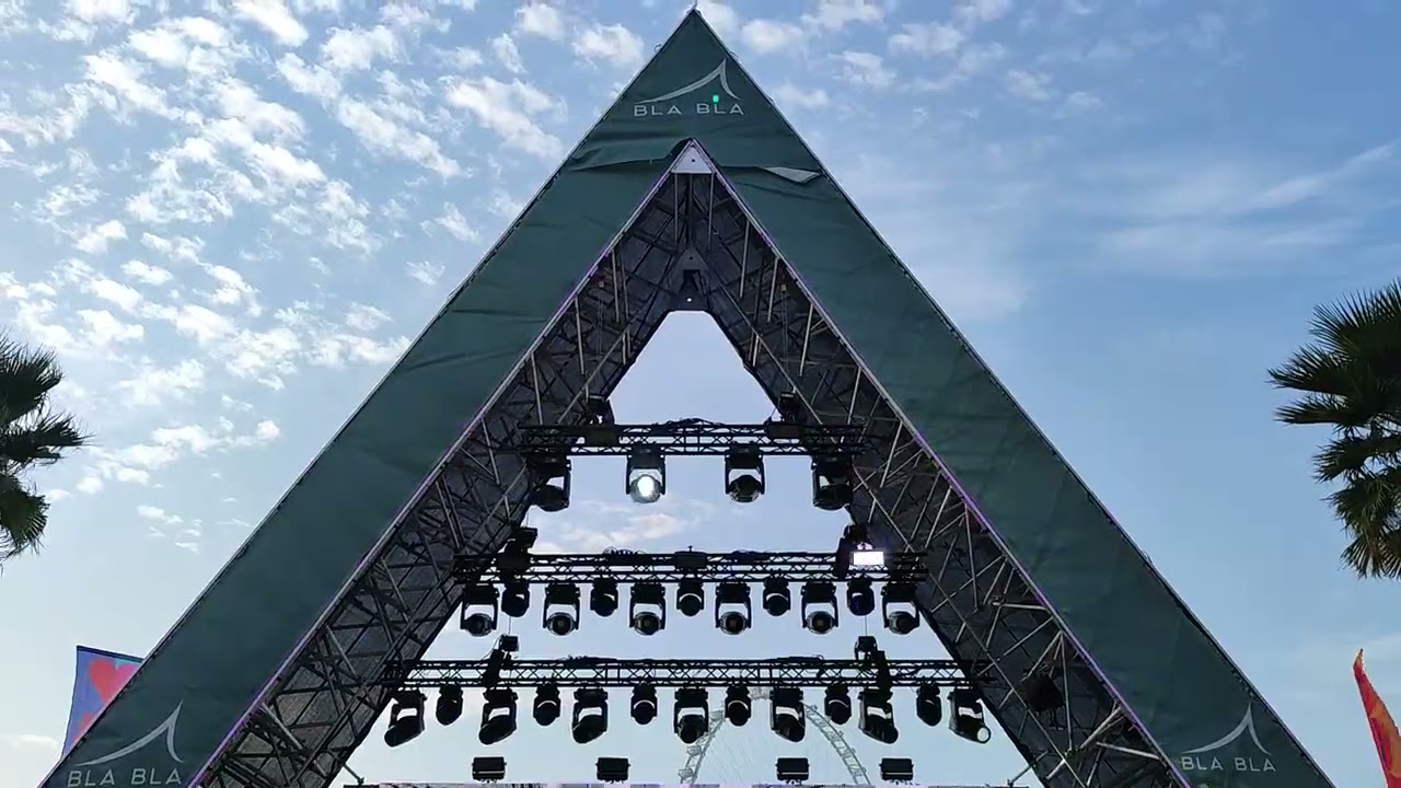 Toyah - Rebel Yell (cover) - Rewind Festival Dubai - 7th February 2026