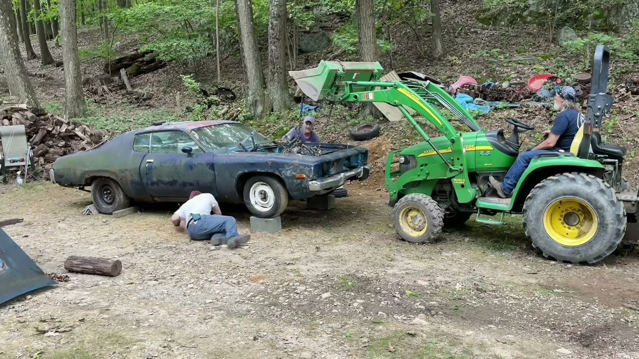 EP 14 We bought 17 dead Mopars 2300 miles from home, part 1
