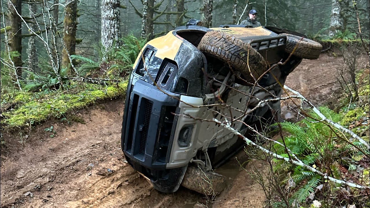 New Defender takes a nap on a Pacific Coast Rover Club women’s run ￼