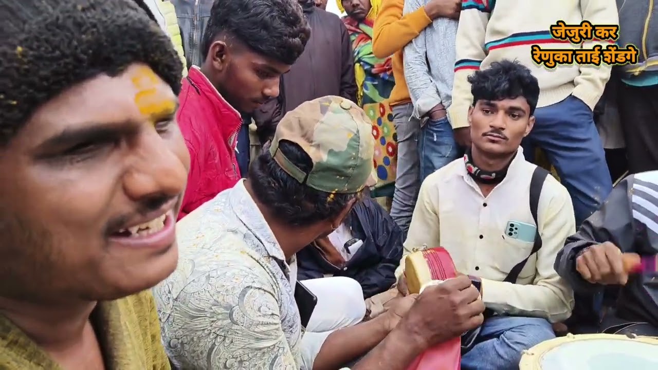 पहाटेची भैरवी रोहित मास्तर ढवळे कडेपठार गडावरती सेवा सादर केली
