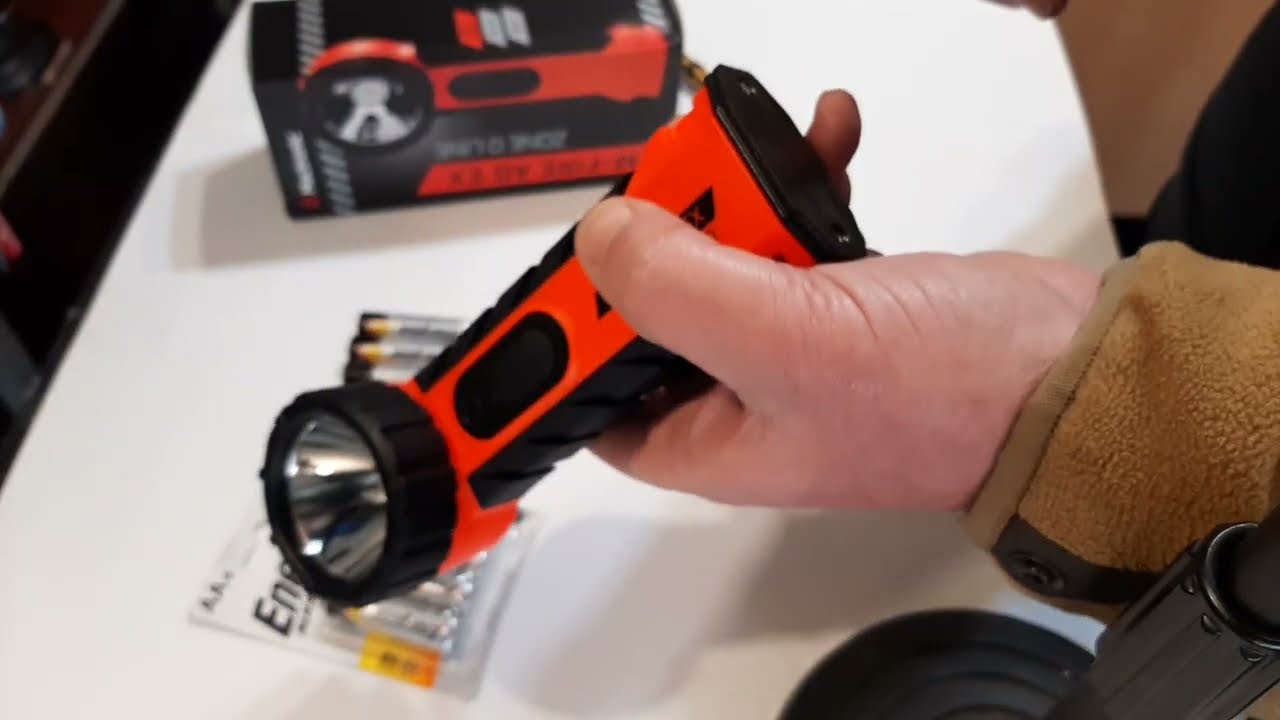 Lanterna ATEX M-Fire AG EX, pompieri, armata, scurt review by Powermag.ro @PowerMAG_ro